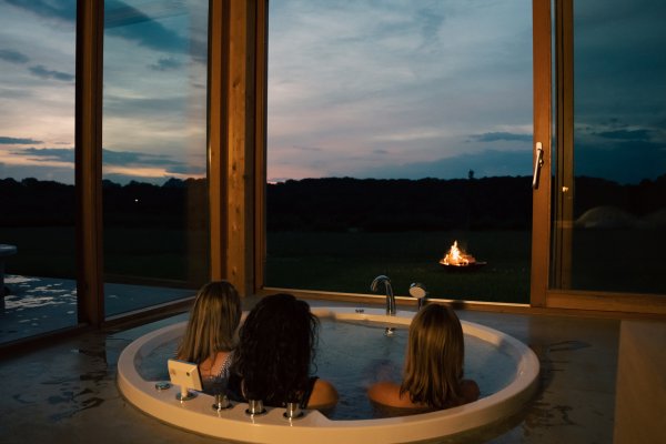 RR_Vriendinnenweekend_Zuid_Limburg_Maastricht_Landgoed_Moerslag_luxe_vakantiehuis_jacuzzi_droomhuis